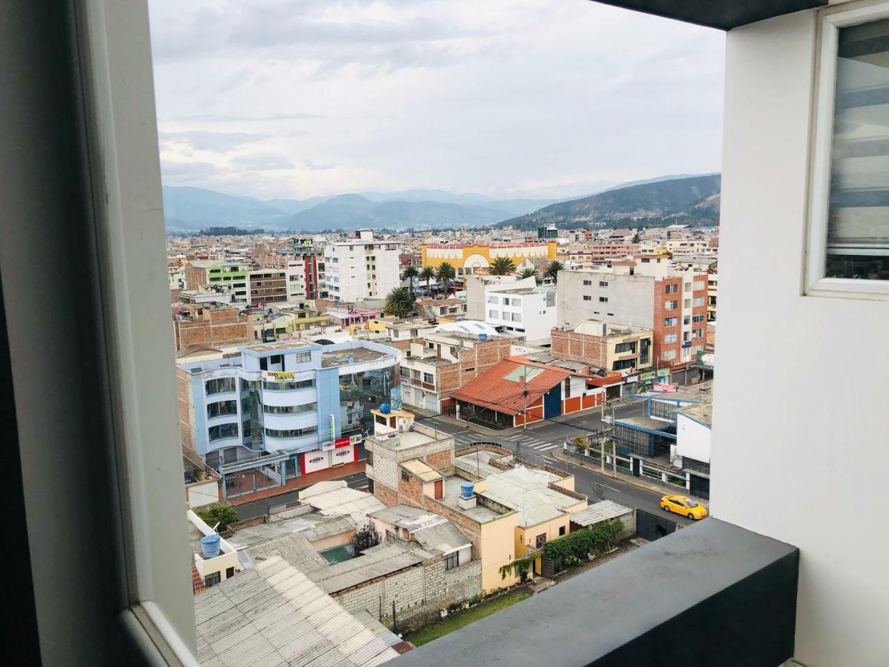 Wanderlot - Departamento Leganza - Penthouse Lujoso Apartment Риобамба Екстериор снимка